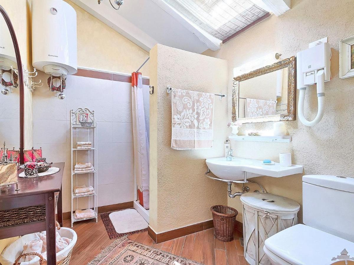 Villa Kazun With Private Pool And Two Gardens Marčana エクステリア 写真