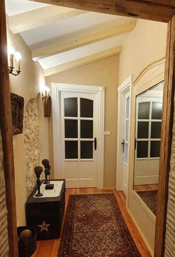 Villa Kazun With Private Pool And Two Gardens Marčana エクステリア 写真