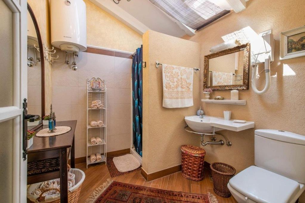 Villa Kazun With Private Pool And Two Gardens Marčana エクステリア 写真